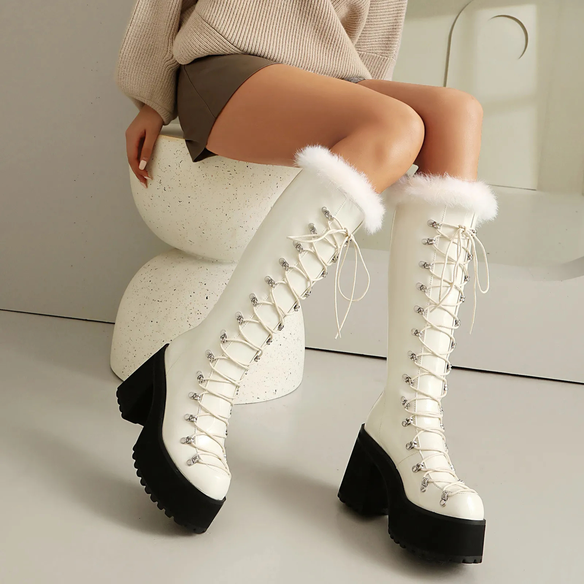 Platform Chunky heels Knee-high Boots - Lace-up & Fur - I - 🖤