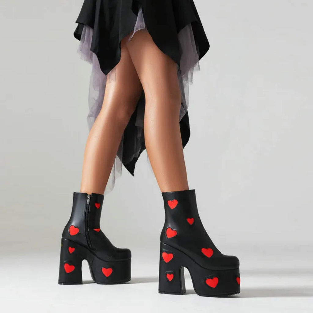High-heels Platform Ankle  Boots - Hearts - I - Black - 🖤
