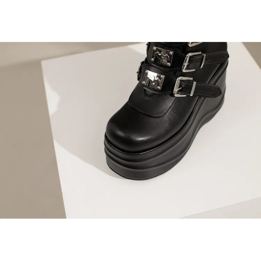 Platform Wedges Knee-high Buckles Boots - II - 🖤