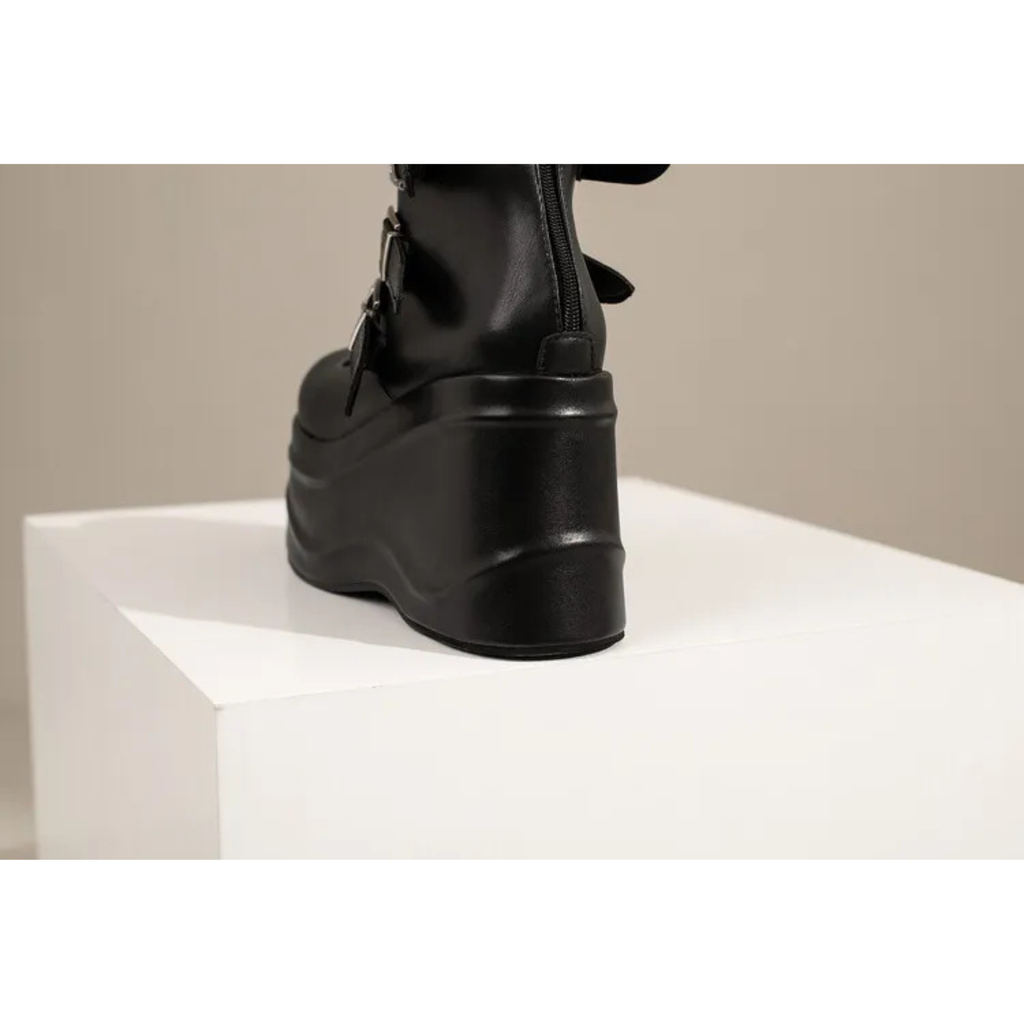 Platform Wedges Knee-high Buckles Boots - II - 🖤